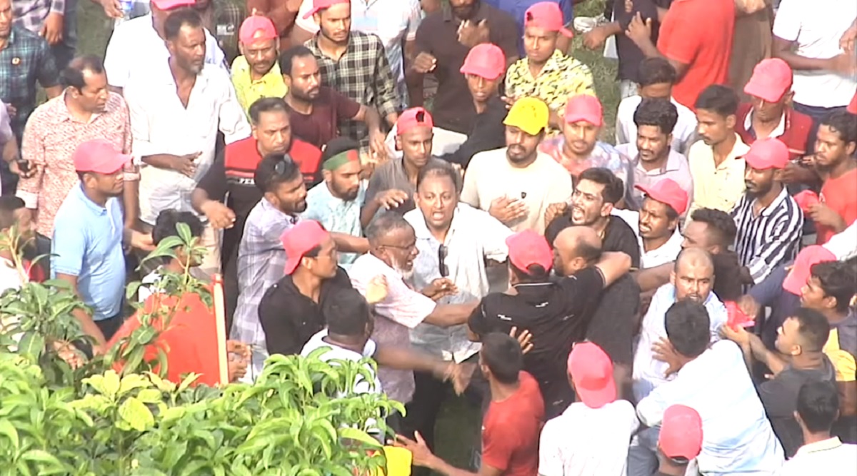 বগুড়ায় বিএনপির তারুণ্যের সমাবেশে সামনে জায়গা নেয়াকে কেন্দ্র করে হাতাহাতি