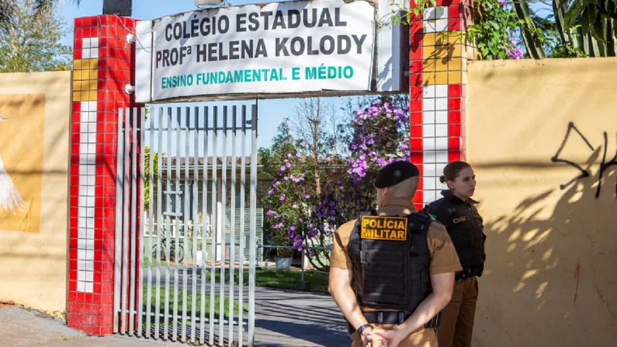 ব্রাজিলের স্কুলে বন্দুকধারীর গুলিতে নিহত ১