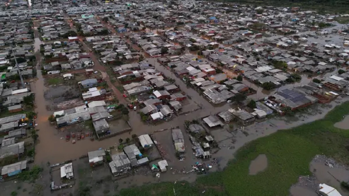 ব্রাজিলের দক্ষিণাঞ্চলে সাইক্লোনের তাণ্ডবে প্রাণহানি ১১