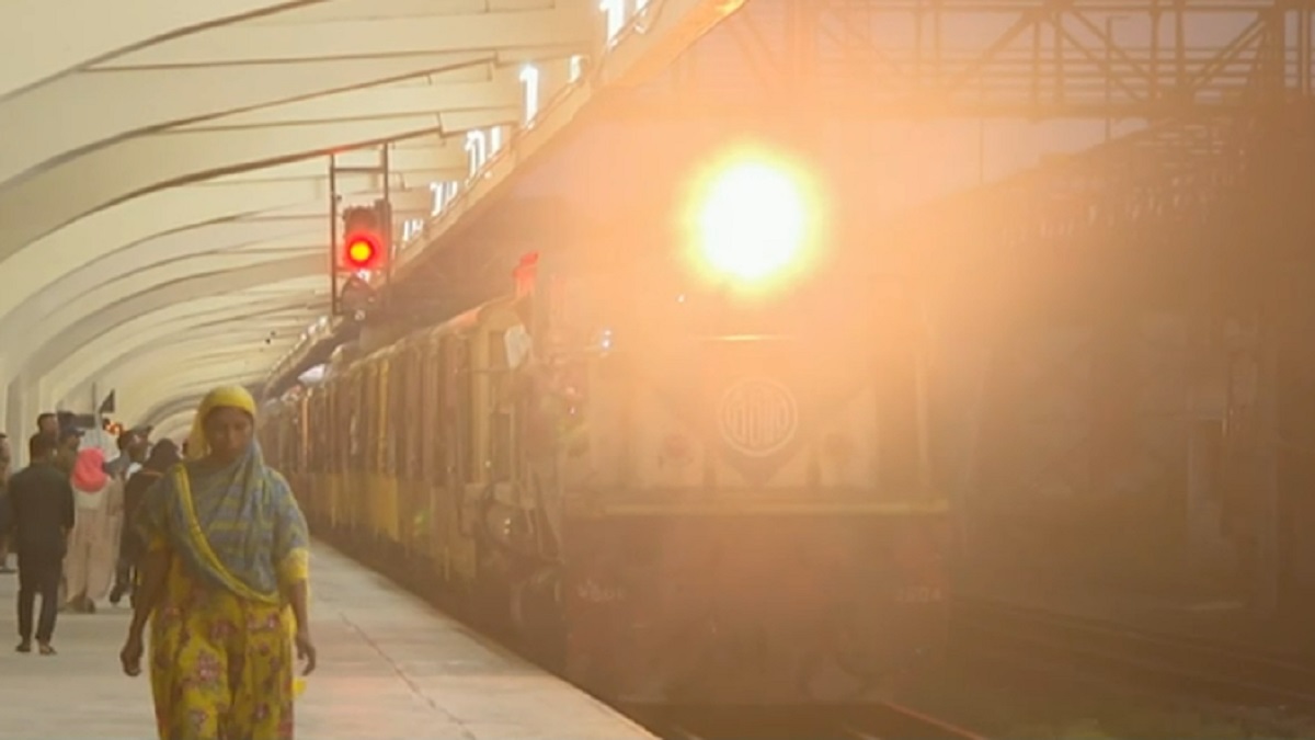 চার শতাধিক পশু নিয়ে ঢাকায় পৌঁছেছে ‘ক্যাটেল স্পেশাল ট্রেন’