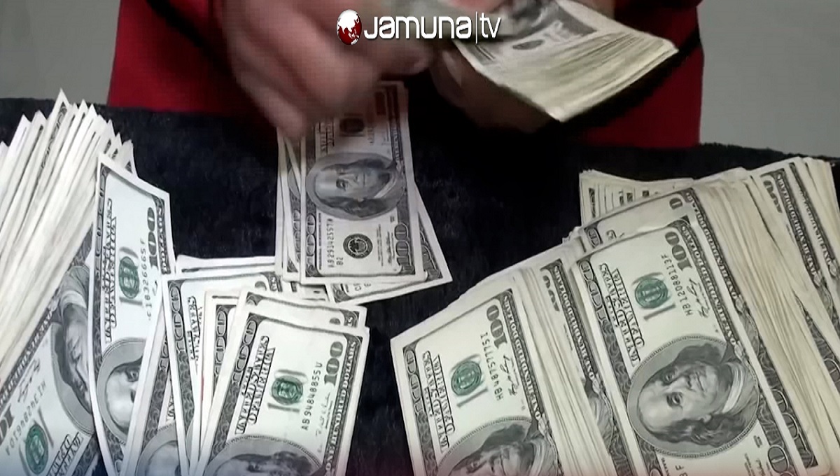 বৈদেশিক লেনদেনে ঘাটতি বাড়ছে, মূল্যস্ফীতি নিয়ন্ত্রণ নিয়ে বিশেষজ্ঞদের শঙ্কা