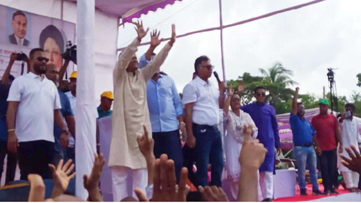 টাকা পাচারের ফলে দেশ আজ অর্থনৈতিক সংকটে: মির্জা ফখরুল