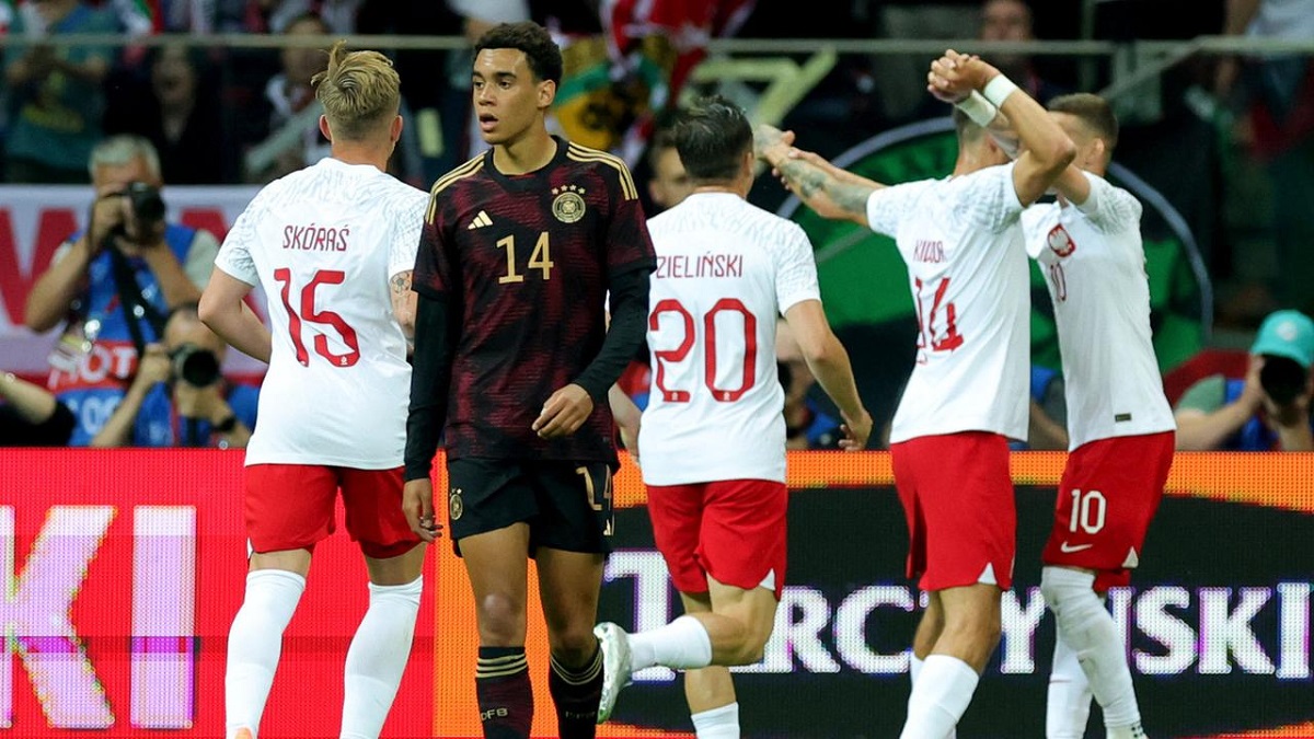 পোল্যান্ডের কাছে হারলো জার্মানি