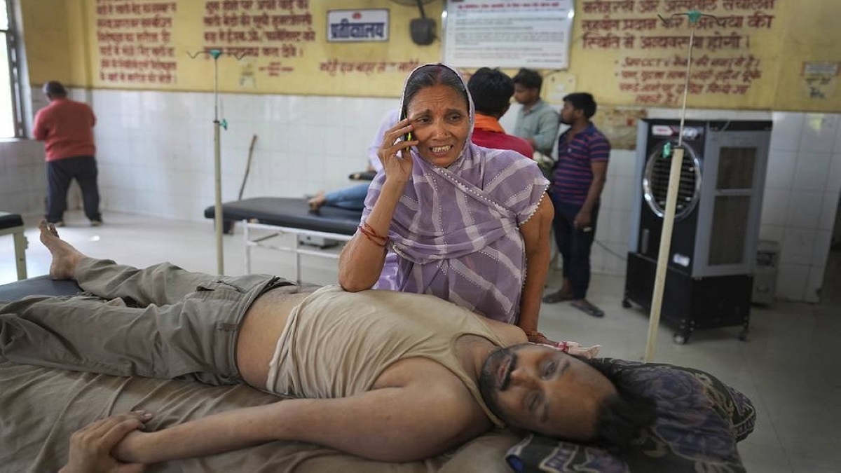 ভারতে অসহনীয় দাবদাহে প্রাণহানি বেড়ে ১৭০