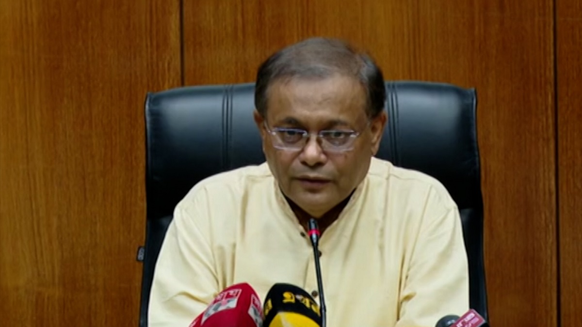 পুলিশ ও আ.লীগের সাথে সংঘর্ষে জড়িয়ে জাতীয় পতাকা পুড়িয়েছে বিএনপি: তথ্যমন্ত্রী