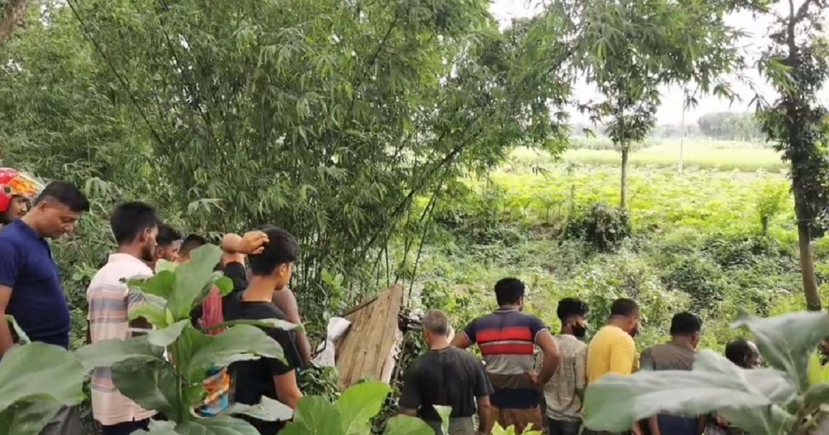 ভিজিএফের চাল নিয়ে বাড়ি ফেরা হলো না লক্ষ্মী রানীর