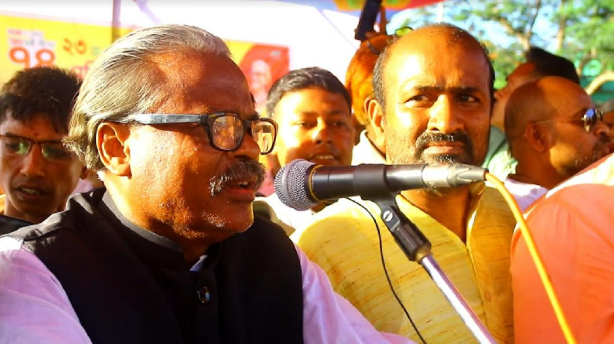 নেতাকর্মীদের সামনে ‘অশ্লীল ও কুরুচিপূর্ণ’ বক্তব্য দিয়ে ভাইরাল আ. লীগ নেতা