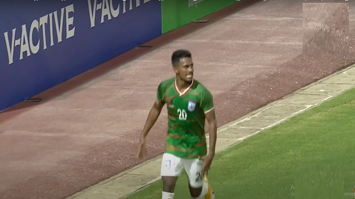 জনির গোলে কম্বোডিয়ার বিপক্ষে লিড নিলো বাংলাদেশ