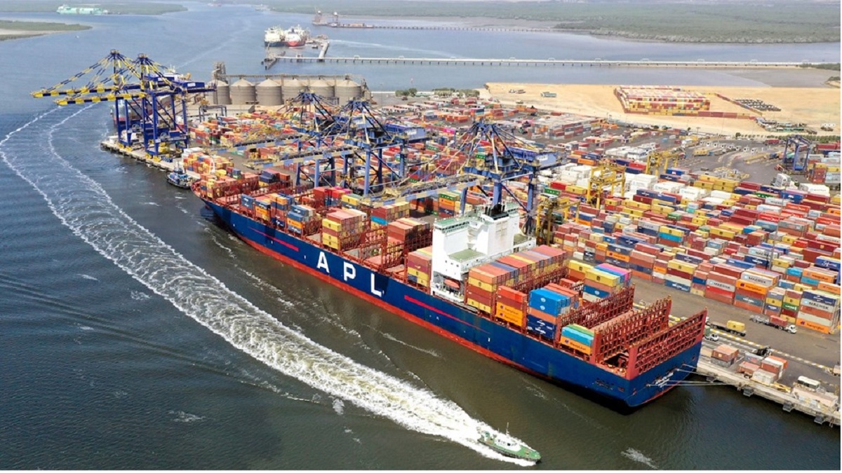 করাচি বন্দর কি বিক্রি করে দিচ্ছে পাকিস্তান?