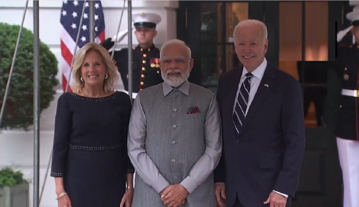 বাইডেনের আমন্ত্রণে নৈশভোজে যোগ দিয়েছেন মোদি