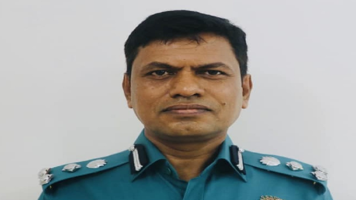 জিএমপির বিদায়ী কমিশনার মোল্যা নজরুল ইসলামের আবেগঘন স্ট্যাটাস