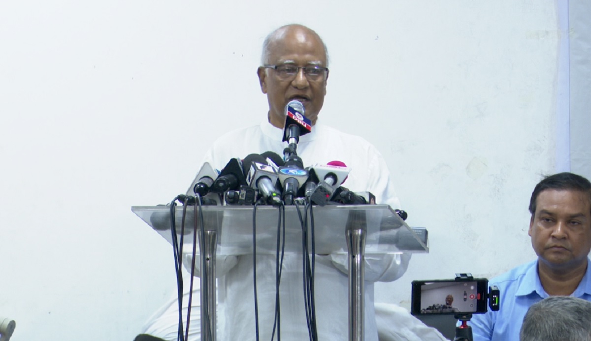 আমেরিকার ভিসানীতি সরকারকে বেসামাল করে দিয়েছে: ড. মোশাররফ