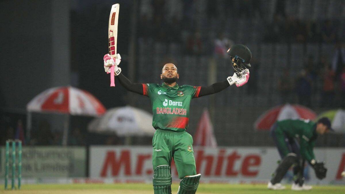 বিশেষ সম্মাননা হিসেবে মুশফিককে ১০ লাখ টাকা দিলো বিসিবি