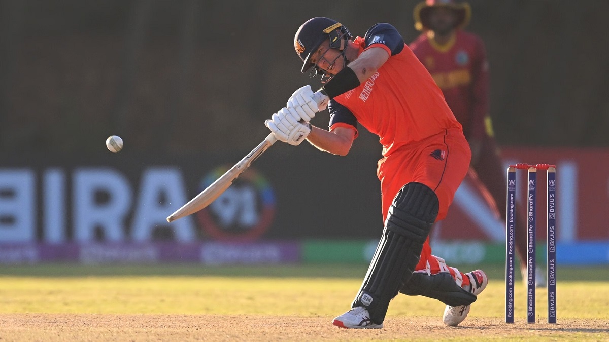 রানের পাহাড় গড়েও ডাচদের কাছে হারলো ক্যারিবীয়রা