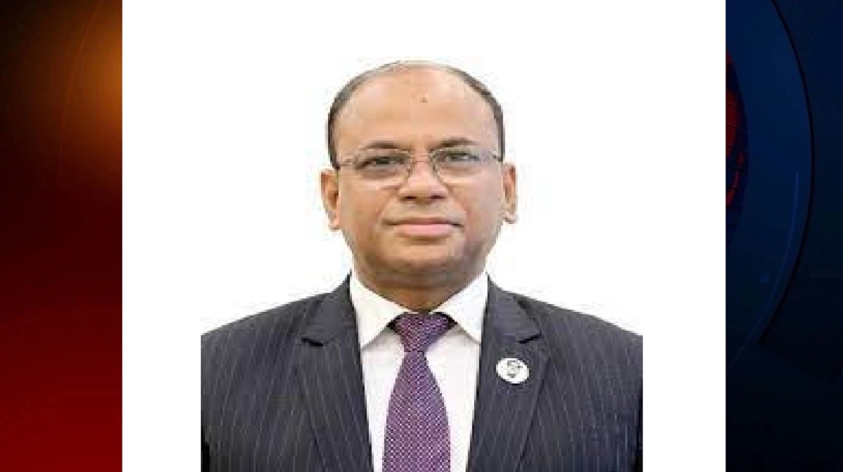 আরও ১ বছর প্রধানমন্ত্রীর মুখ্য সচিব থাকছেন তোফাজ্জল হোসেন মিয়া