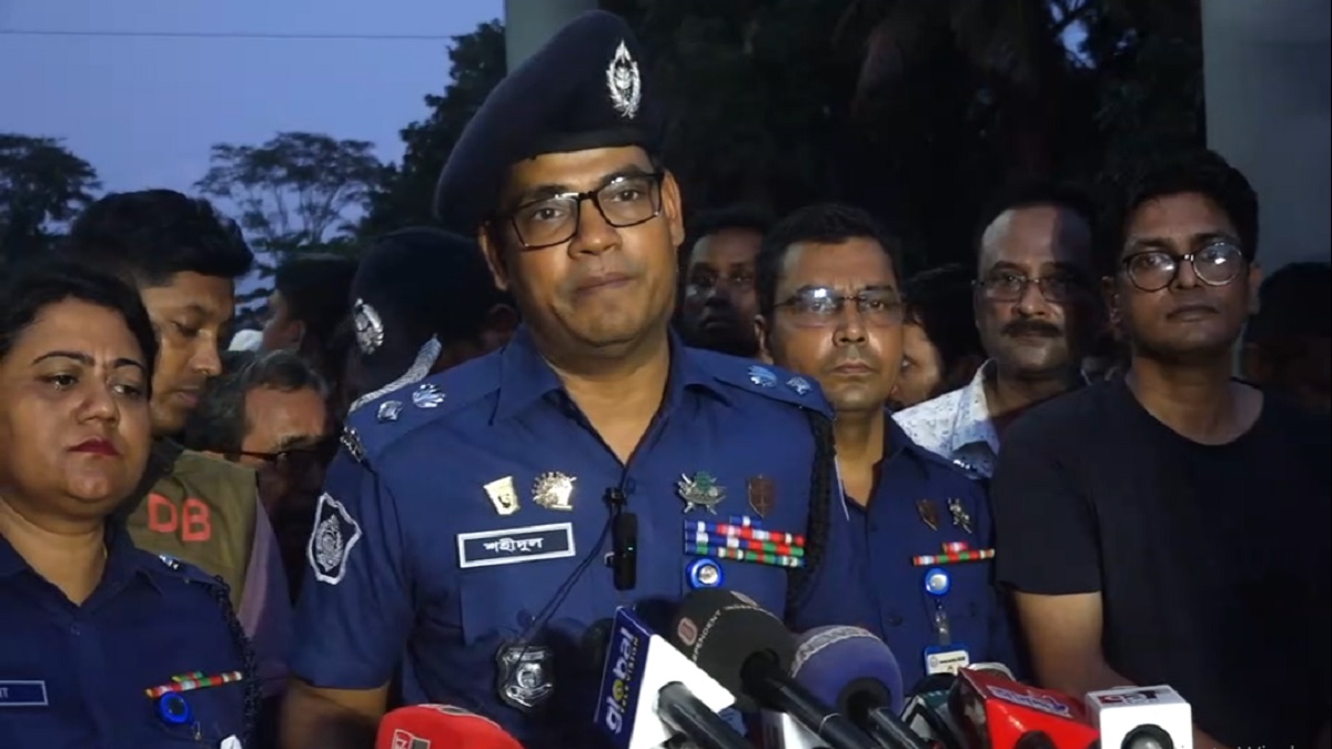 রং নম্বরে পরিচয়, পরকীয়ার জেরে প্রবাসীর হাতে মা-মেয়ে খুন: পুলিশ