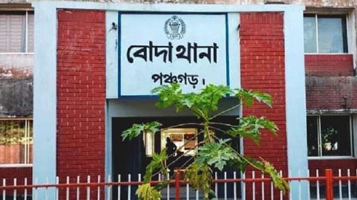 পঞ্চগড়ে সড়ক দুর্ঘটনায় বৃদ্ধা নিহত