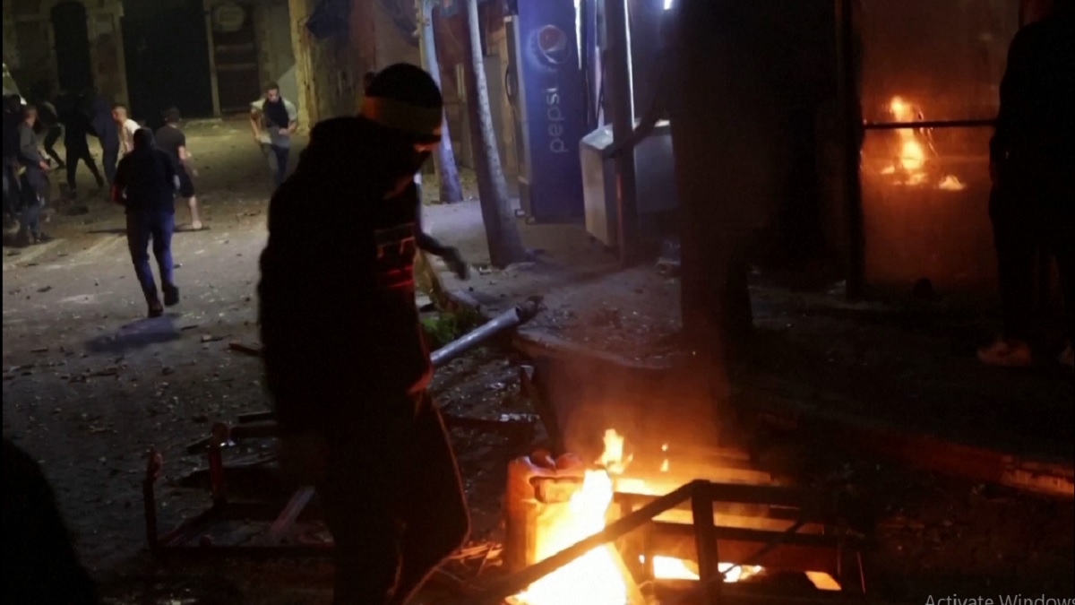 ফিলিস্তিনের রামাল্লায় ইসরায়েলি বাহিনীর অভিযান ঘিরে ব্যাপক সহিংসতা