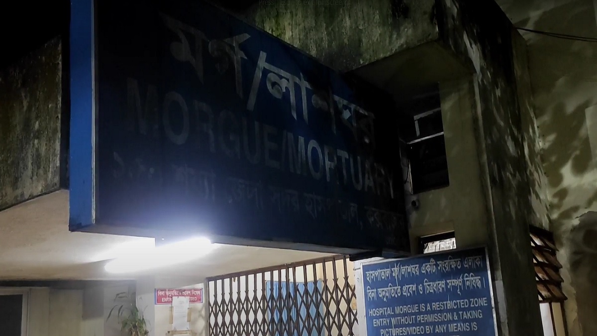 কক্সবাজারের রামুতে মোটরসাইকেলের ধাক্কায় বৃদ্ধ নিহত