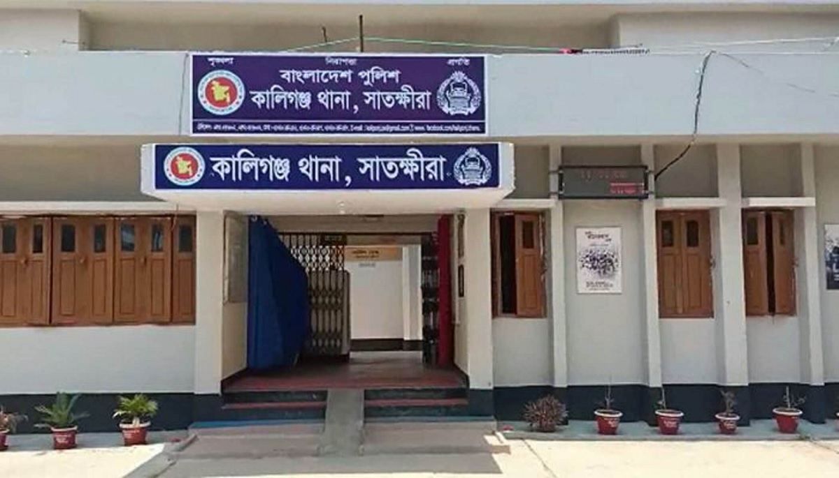 সাতক্ষীরায় বজ্রপাতে শ্রমিকের মৃত্যু, আহত ৩