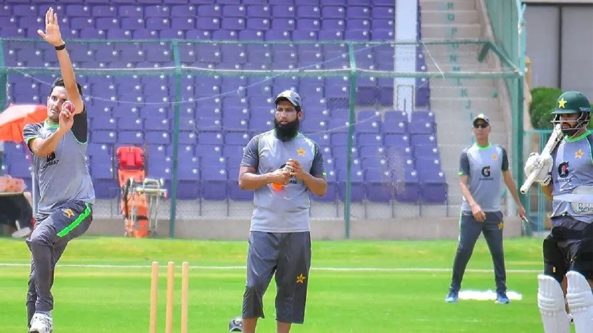 বিশ্বকাপে পাকিস্তান ফেভারিট, দাবি ইউসুফের