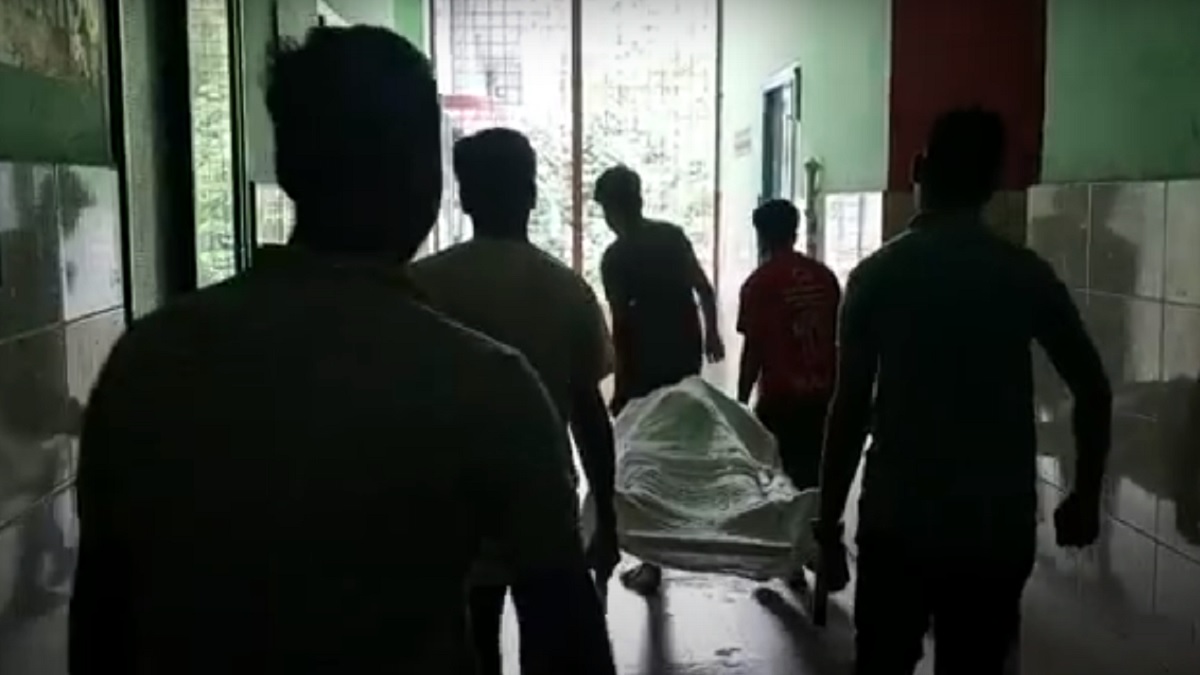 মাছ ধরে বাড়ি ফেরা হলো না আব্দুস সালামের, বজ্রপাতে হলেন লাশ