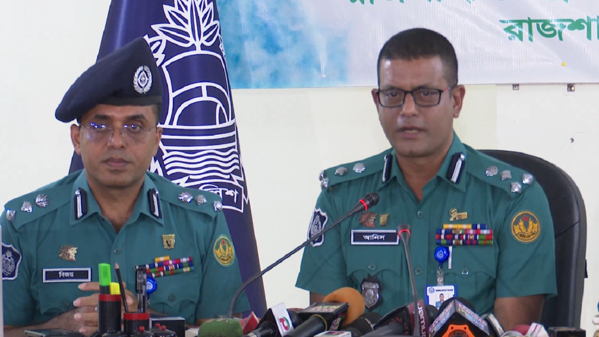 রাজশাহীতে ভুয়া নির্বাচন কমিশনার আটক