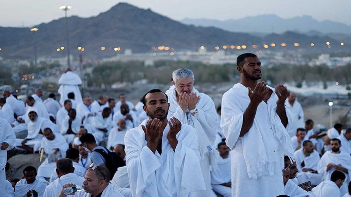 মক্কা-মদিনায় তীব্র তাপদাহ ও ধূলিঝড়ের শঙ্কা, হজযাত্রীদের প্রস্তুত থাকার আহ্বান