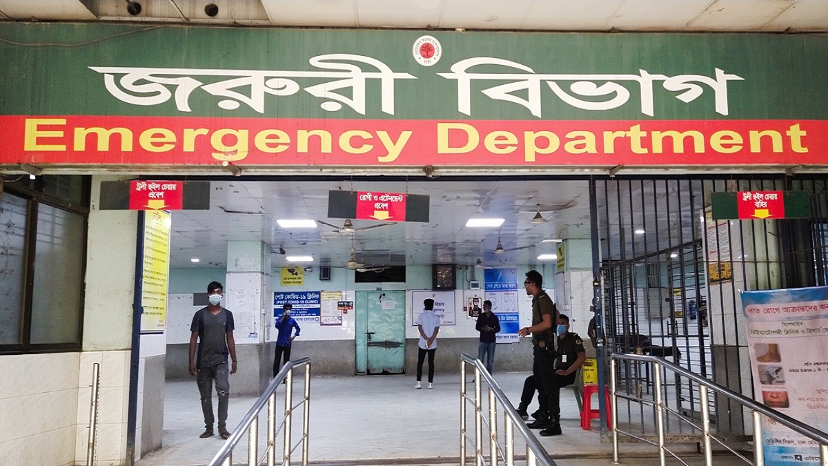 গুলিস্তানে দুইপক্ষের সংঘর্ষ; ছুরিকাঘাতে নিহত ১, আহত ৪