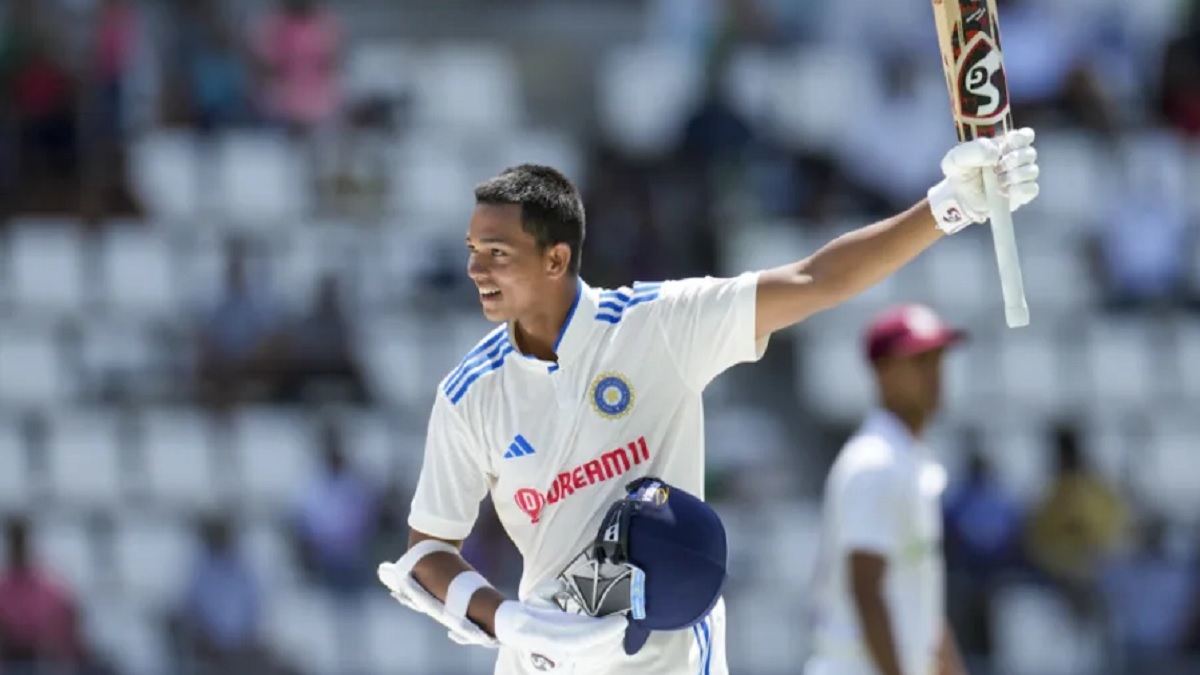 জয়সওয়ালের সেঞ্চুরিতে ভারত ড্রাইভিং সিটে