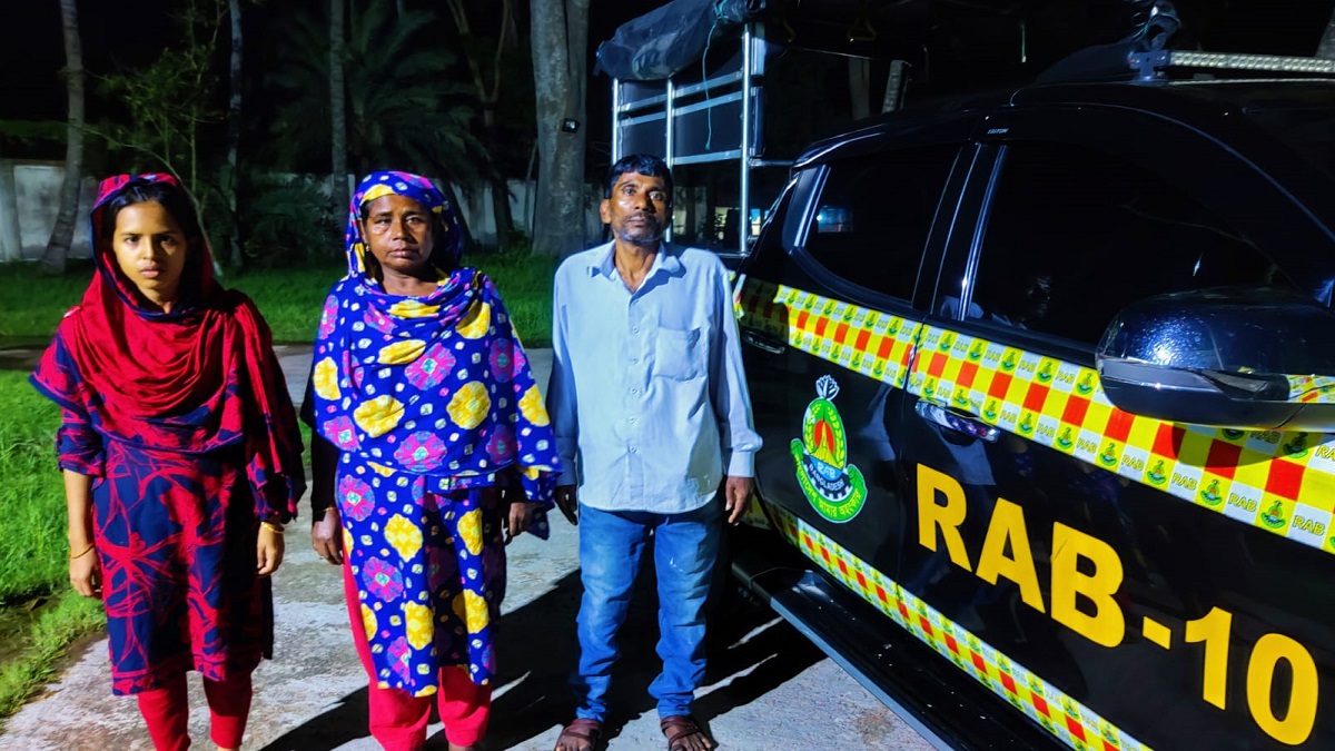 ফতুল্লায় চাঞ্চল্যকর মৌসুমী হত্যা মামলার ৩ আসামি গ্রেফতার