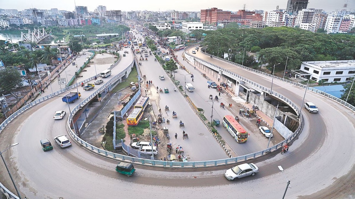 রামপুরায় বাসের চাপায় প্রাণ গেল শিক্ষার্থী ও প্রতিবন্ধী শিশুর