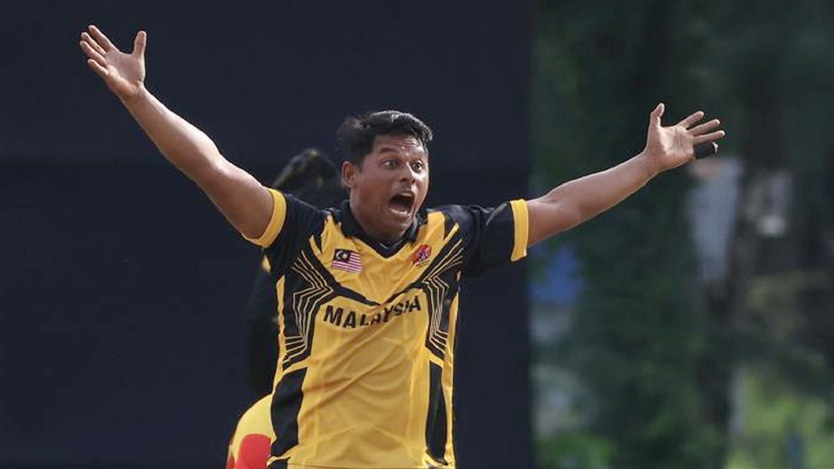 ৮ রানে ৭ উইকেট! টি-টোয়েন্টিতে ইজাত ইদ্রুসের রেকর্ড