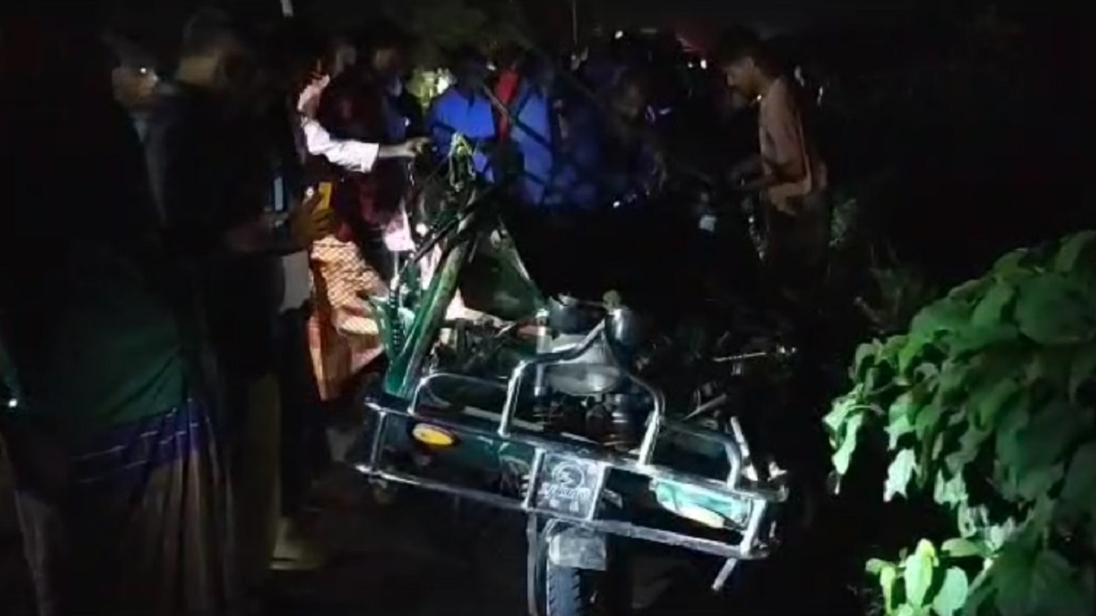 টাঙ্গাইলে ট্রাকের চাপায় নিহত ২, আহত ৪