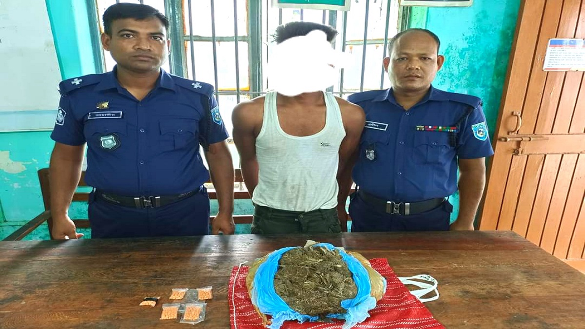 ঠাকুরগাঁওয়ে মাদকদ্রব্যসহ যুবলীগ নেতার ছেলে আটক