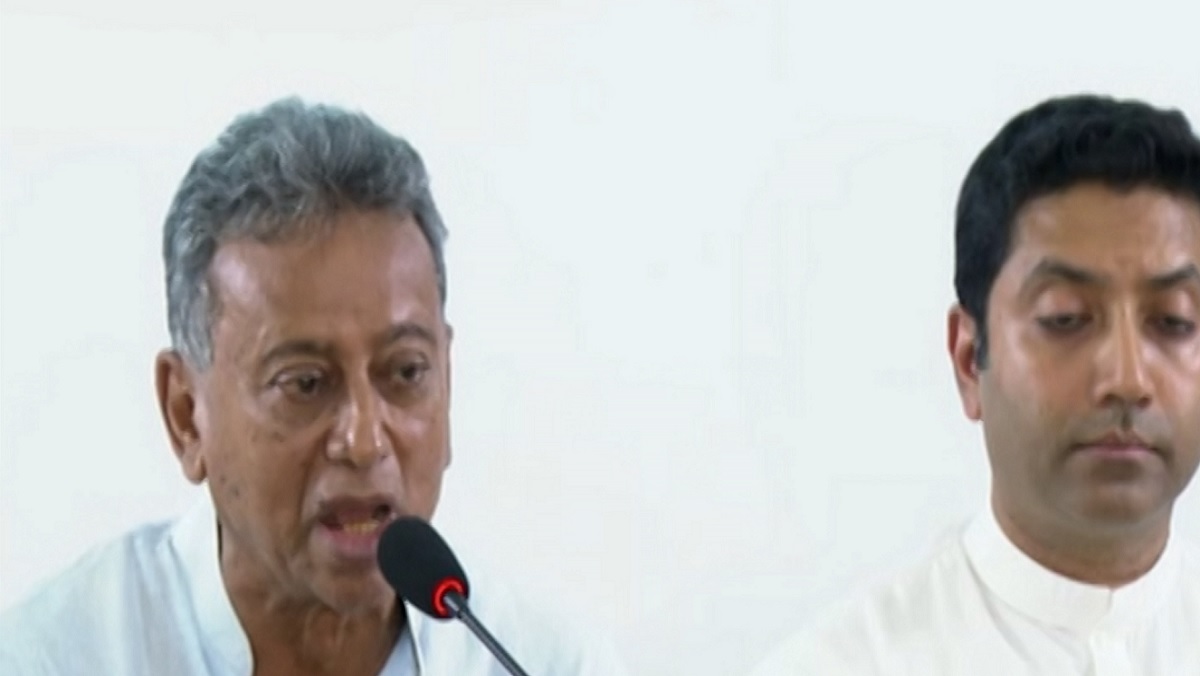 প্রধানমন্ত্রীকে বিদেশিদের অবাধ ভোটের কথা বলাটা লজ্জার: আমীর খসরু