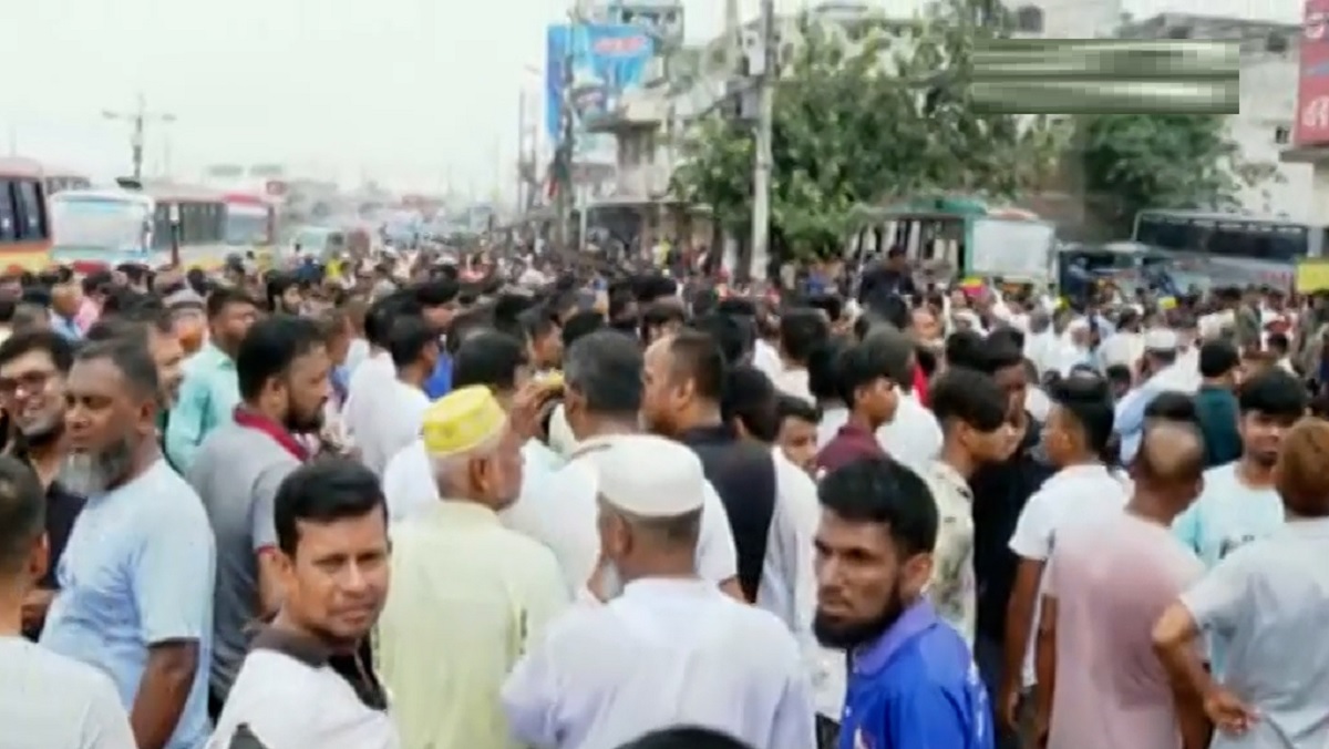 সতর্ক আ. লীগের নেতাকর্মীরা, কেন্দ্রীয় কার্যালয় থেকে পর্যবেক্ষণ