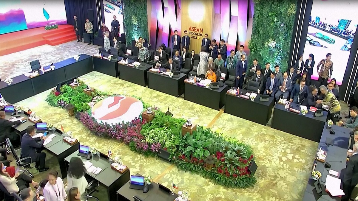 আসিয়ান জোটের সাথে সম্পর্ক জোরালো করবে ভারত ও রাশিয়া