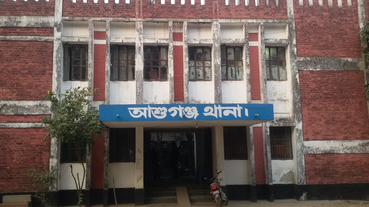 ব্রাহ্মণবাড়িয়ার আশুগঞ্জে গ্রাম পুরুষশূন্য, আতঙ্কে নারীরা