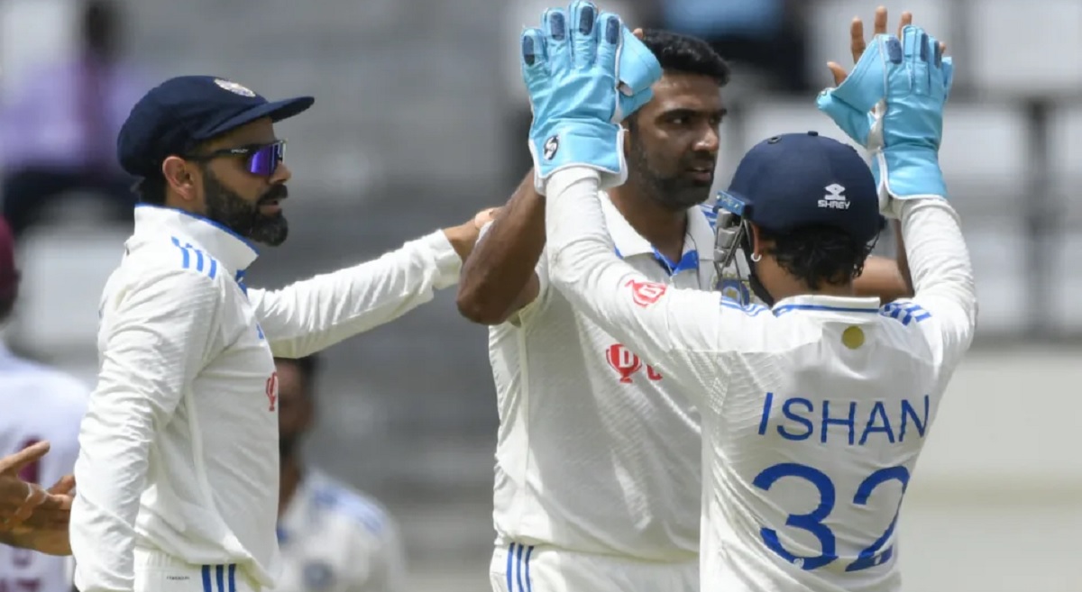 প্রথম দিনে ব্যাকফুটে উইন্ডিজ, আন্তর্জাতিক ক্রিকেটে ৭০০ উইকেট অশ্বিনের