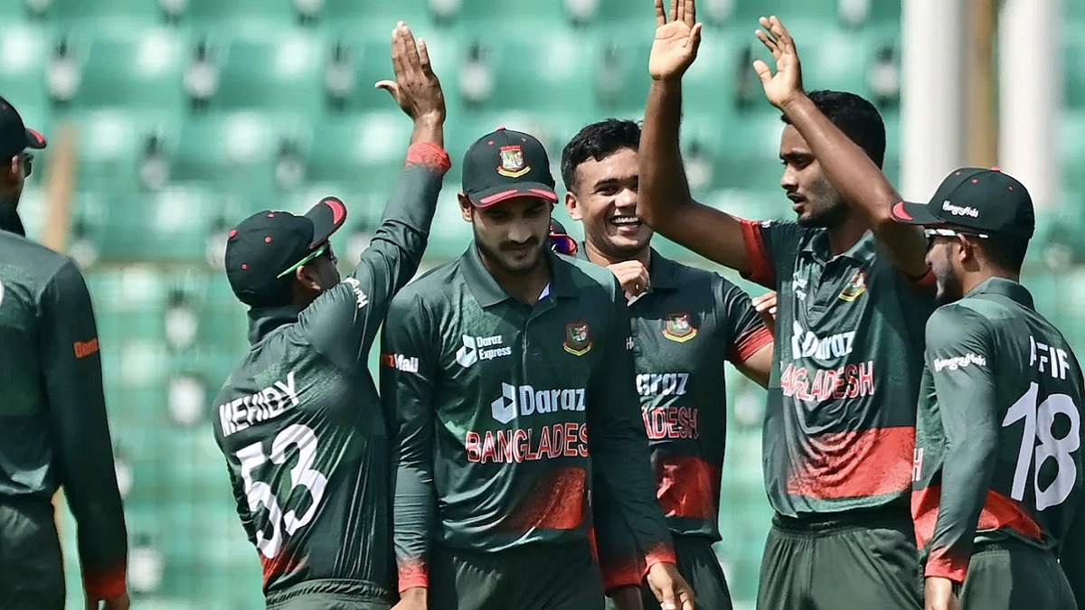 শরিফুলের বোলিং তোপে কোণঠাসা আফগানিস্তান