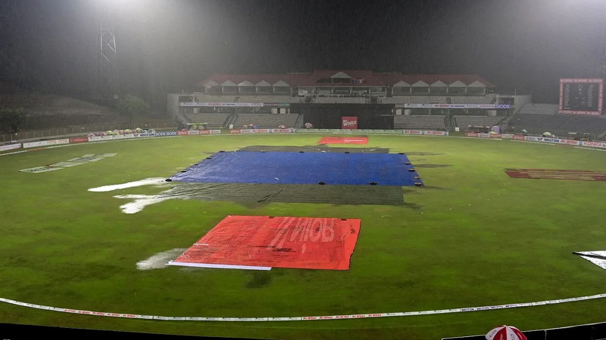টাইগারদের দারুণ শুরুর পর বৃষ্টির হানা