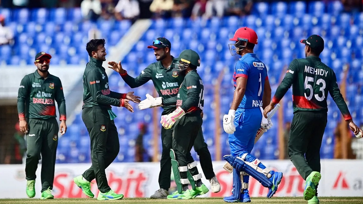 টাইগার পেসারদের পর স্পিনারদের দাপট; বেসামাল আফগানরা