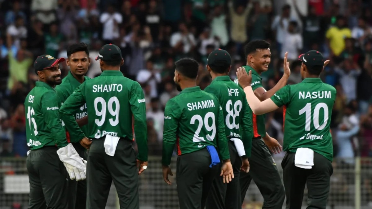 তাসকিনের জোড়া আঘাতে পাওয়ারপ্লেতে দারুণ শুরু টাইগারদের