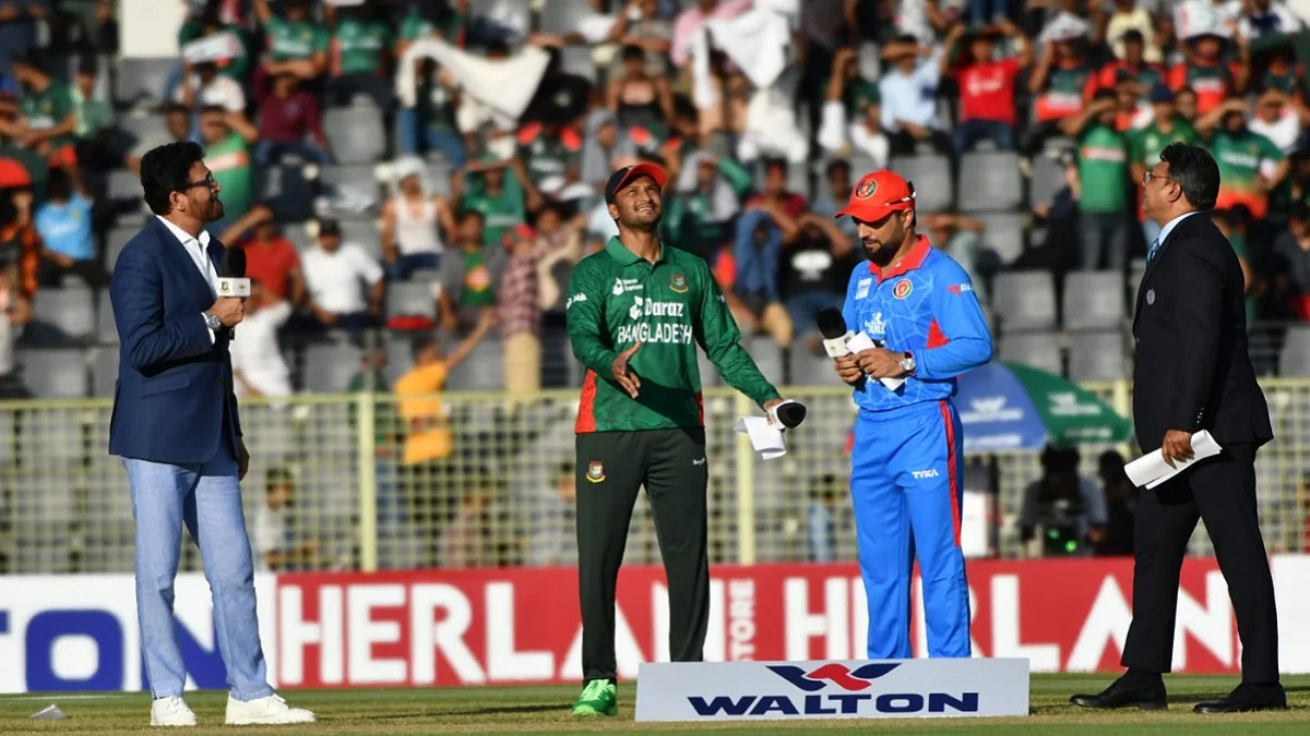 প্রথম টি-টোয়েন্টিতে টস জিতে ফিল্ডিংয়ে বাংলাদেশ