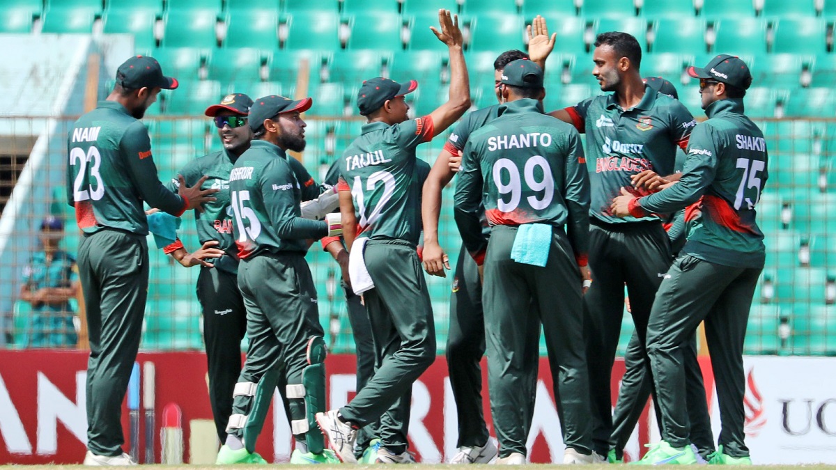 হোয়াইটওয়াশের লজ্জা এড়ালো বাংলাদেশ