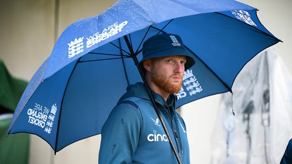 বৃষ্টিতে ড্রয়ের কষ্ট হজম করতে পারছেন না বেন স্টোকস