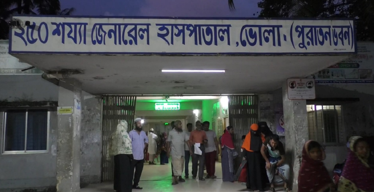 কনের দুলাভাইয়ের অনুমতি না নিয়ে নববধূকে গাড়িতে তোলায় সংঘর্ষ