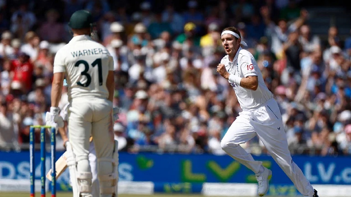 আথারটনকে মনে করাচ্ছেন ডেভিড ওয়ার্নার