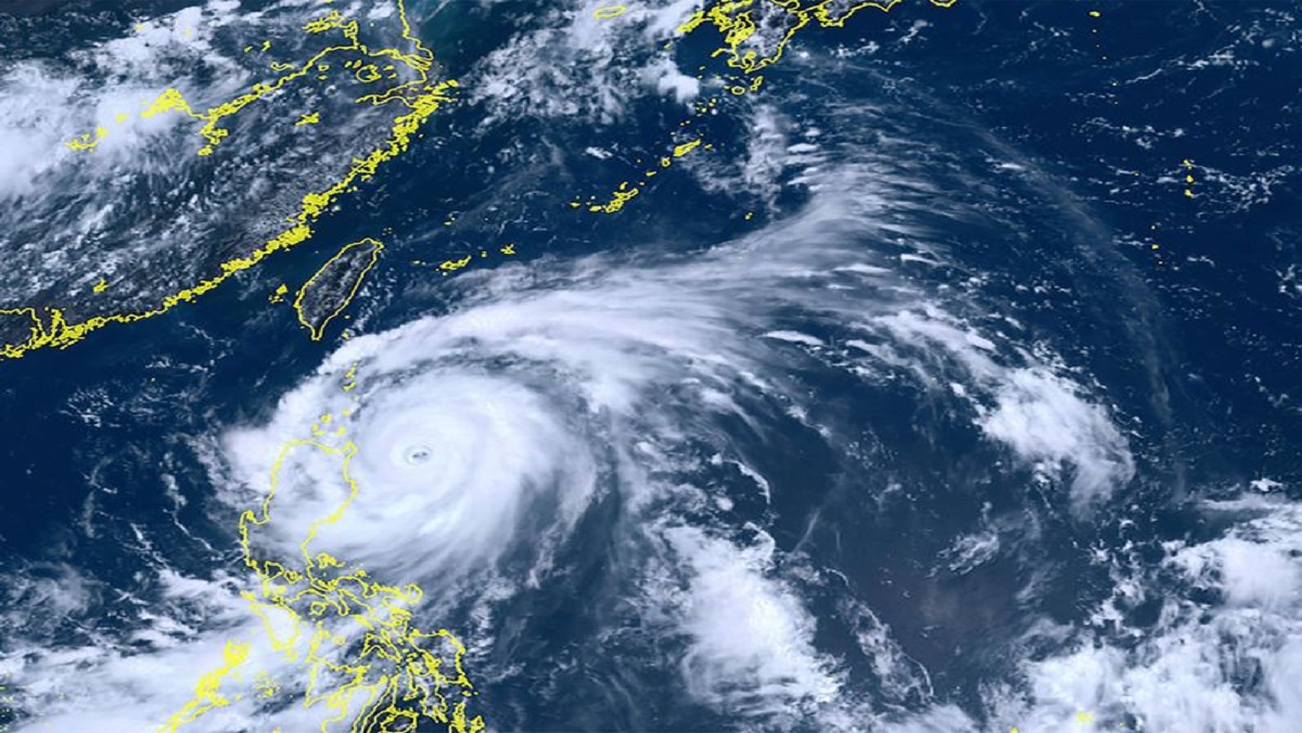 ‘ডকসুরি’র তাণ্ডবে বেইজিং বিমানবন্দরে বাতিল ৫২টি ফ্লাইট